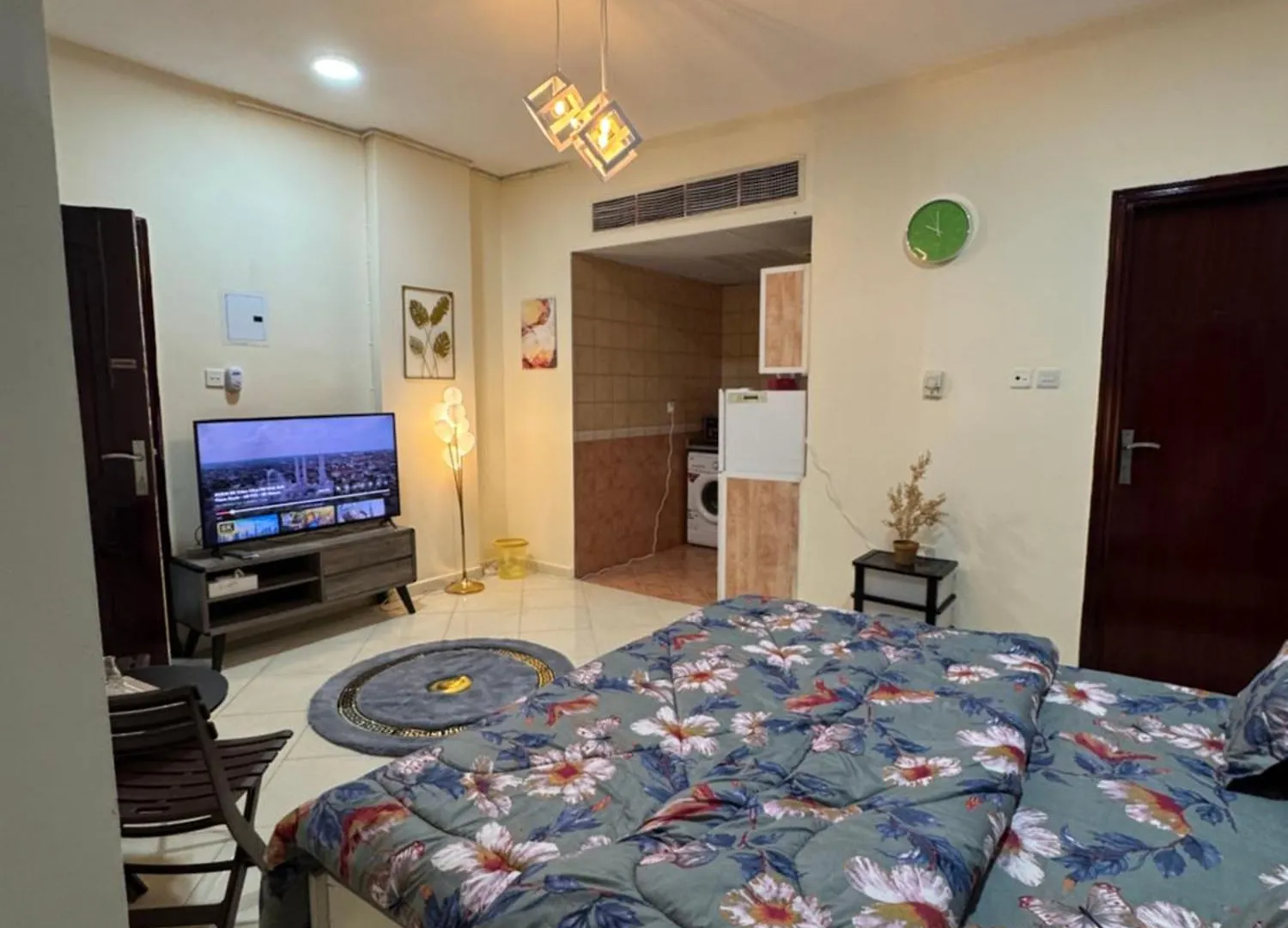Entire Studio Sharjah 0*,  United Arab Emirates